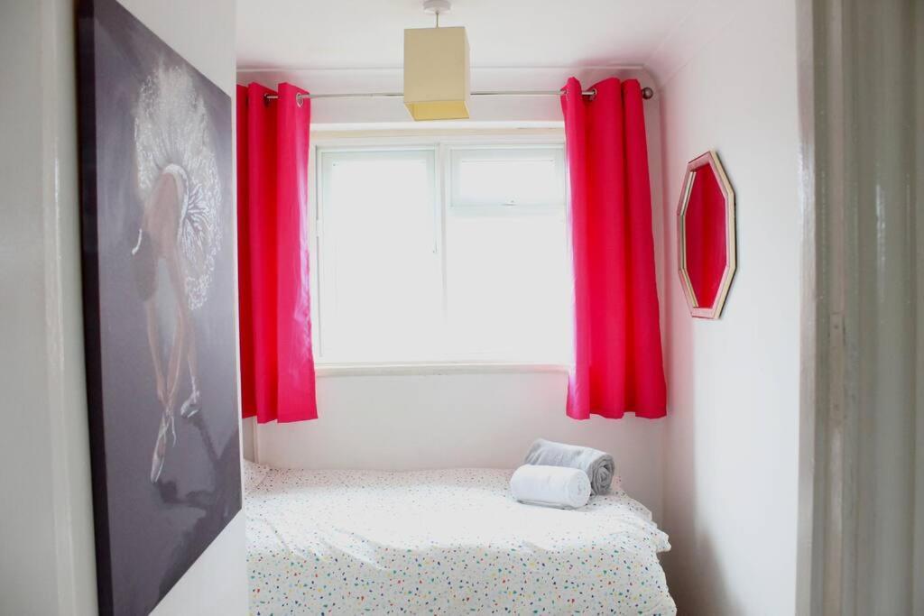 Private & Comfortable 2 Bedroom Home Away From Home Stanwell Luaran gambar